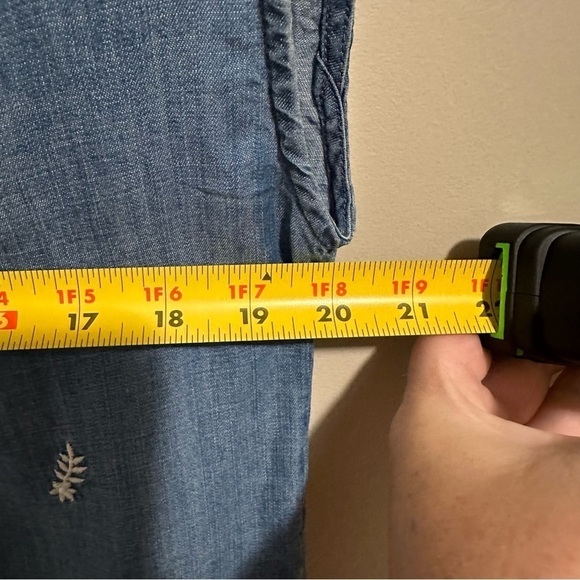 SAKS FIFTH AVENUE Embroidered Tie Waist Button-Down Top Blue Size Small - Picture 6 of 7